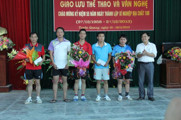 Giao lưu thể thao và văn nghệ năm 2013