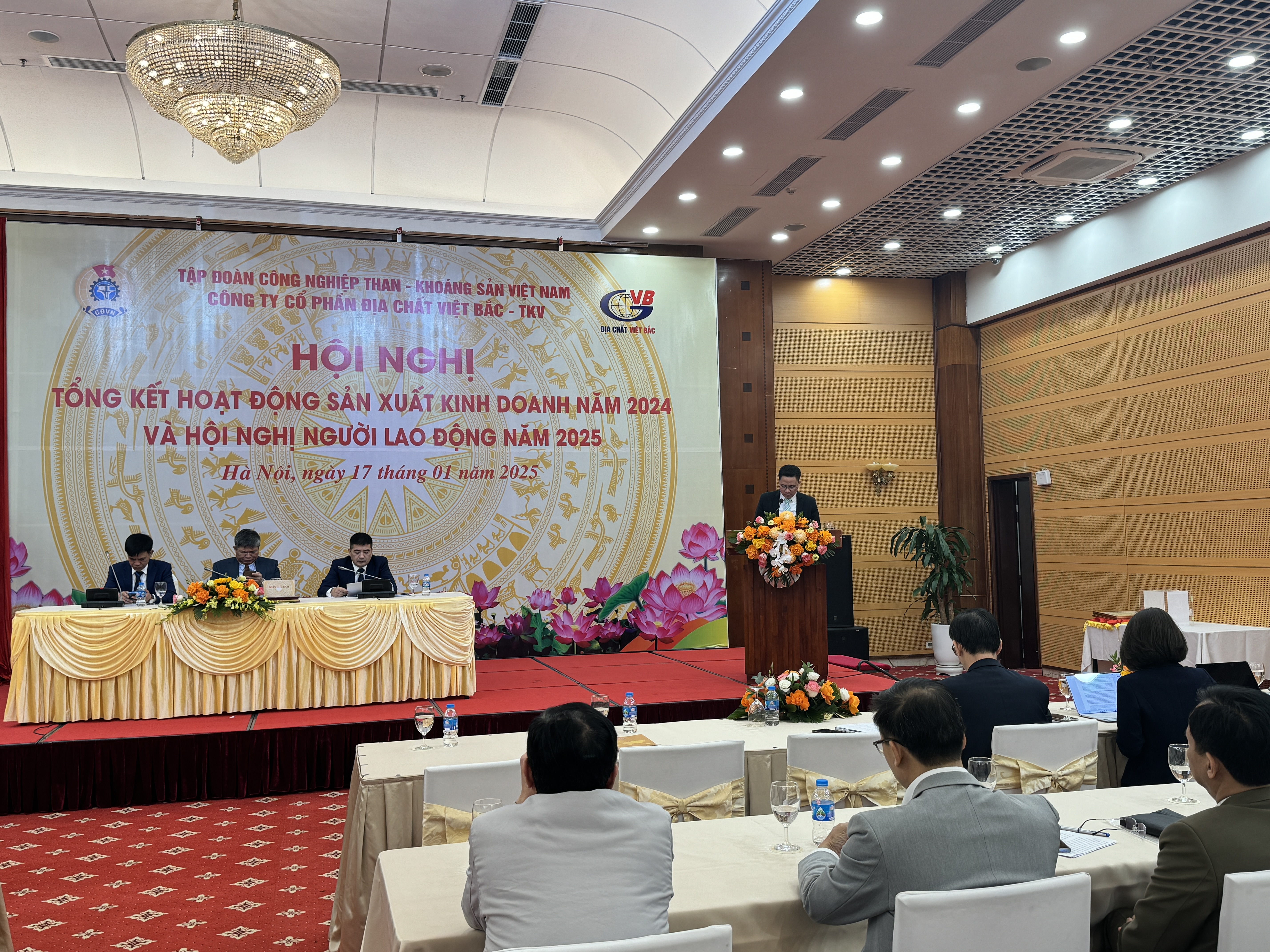 Hội nghị tổng kết hoạt động sản xuất kinh doanh năm 2024 và hội nghị người lao động năm 2025