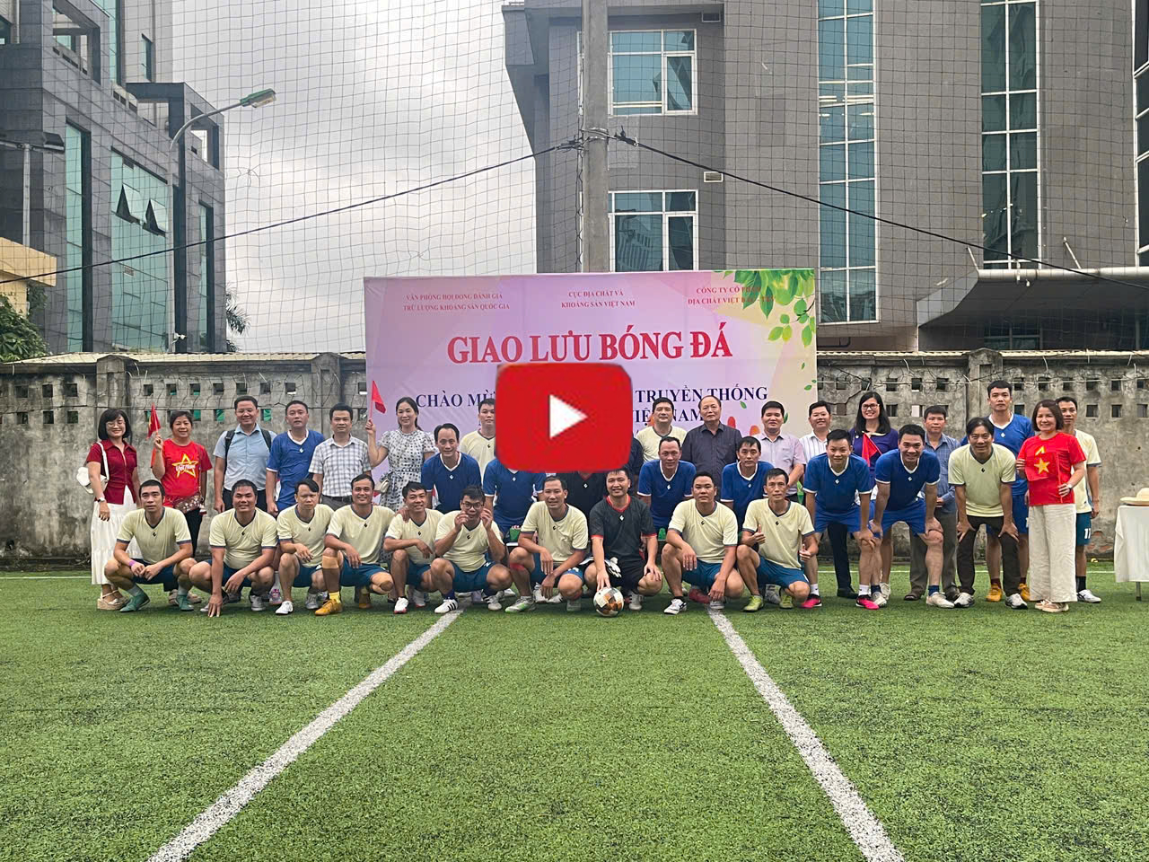 Giao lưu bóng đá chào mừng 80 năm ngày truyền thống ngành địa chất Việt Nam